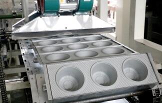 山東餐盒機哪家性價比高，真空成型機廠家推薦